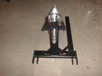 kuželová štípačka dřeva za traktor, malotraktor - 3