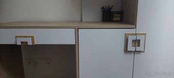 Študácký stůl se skříňkou - 3