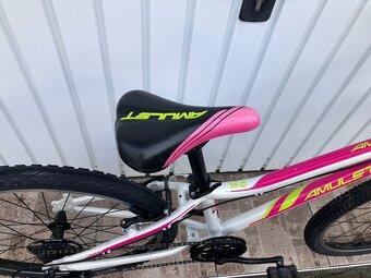 DÍVČÍ KOLO 24 - 3