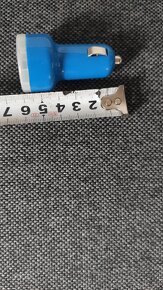 Dvojitá USB nabíječka do auta - 3