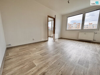 Pronájem bytu 2+kk, 37 m2, Husova, Nový Bor - 3