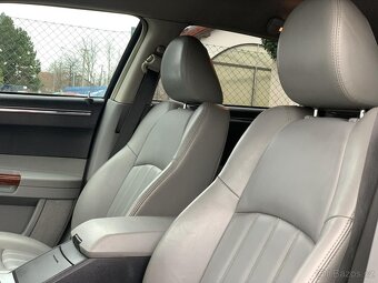 Chrysler 300 CRD - 3