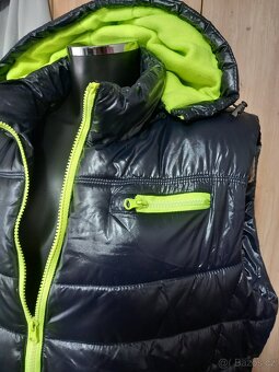 Moderní teplá vesta vel.XL. - 3