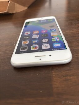 iPhone 7 128 GB – dobrý stav , nef.mikr. - 3