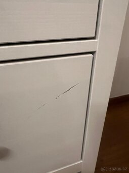 HEMNES Vitrína se 3 zásuvkami, bílé mořidlo, 90x197 cm - 3