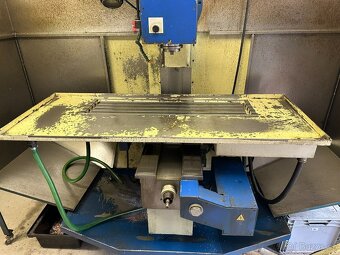 CNC frézka TOS F2V - 3
