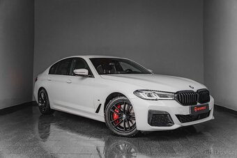 BMW 530d-210kW-xD-Mpaket-HUD-CZ-8xALU - 3