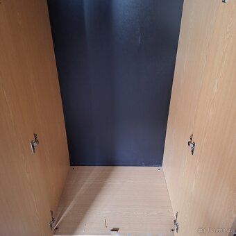 Šatní skříň - 3