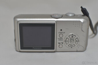 PANASONIC LUMIX DMC-LS3 - 3