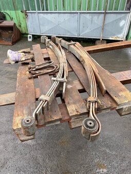 Listové pera VW Amarok - 3