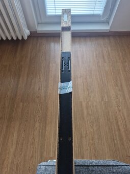 Police nástěnná - 3