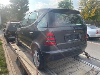 Mercedes A160 na díly - 3