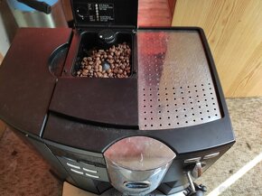 Prodám švýcarský kávovar JURA - 3