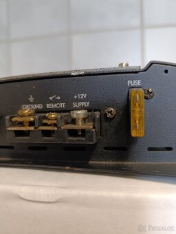 Subwoofer JBL + zesilovač Blaupunkt - 3