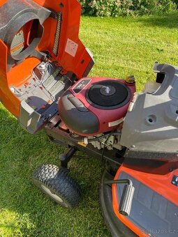 Prodám zahradní traktůrek Husqvarna CTH126 - 3