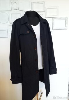 Černý trenčkot Esprit - 3