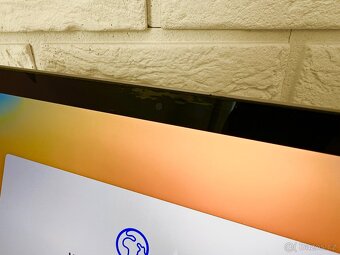 Mac hledá nový domov – MacBook Pro 13" (2017) - 3