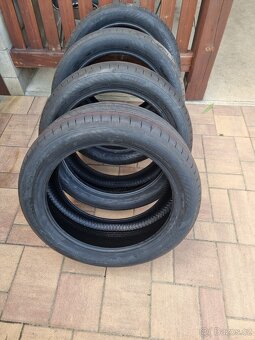 R18 235/45 94w Goodyear - 3