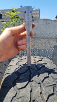 275/60 R20 - 3