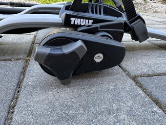 Thule ProRide 598 – střešní držák na kola ve výborném stavu - 3
