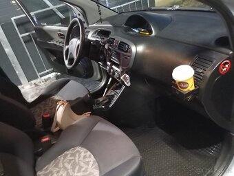 Hyundai Matrix 1.6 76kw - 3