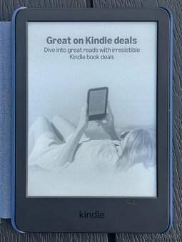 Čtečka Amazon Kindle 11. generace 16GB černá + obal - 3