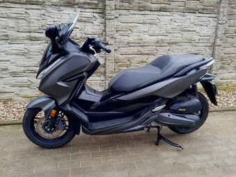 HONDA FORZA 125 - 3