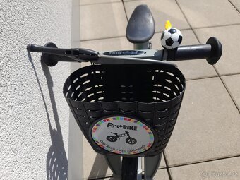 First bike street s rucni brzdou - 3