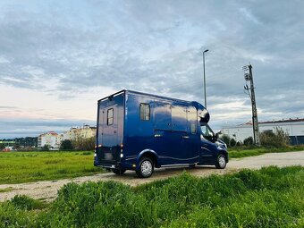 Přepravník na koně Renault ATM 5-místný / Automat - 3