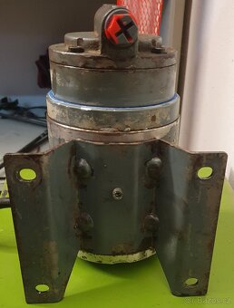 Lamelové čerpadlo oleje Stoz s motorem 24V - 3