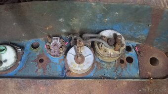 Zetor 25 -plech palubovky - 3