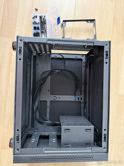 PC Skříň InterTech IM-1 Pocket (mATX, objem ~25L) - 3