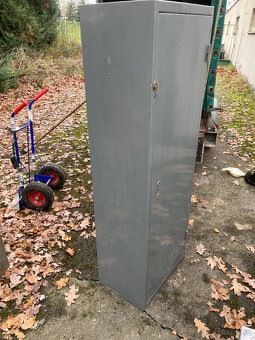 Trezor na dlouhé zbraně 5.000 kč - 3