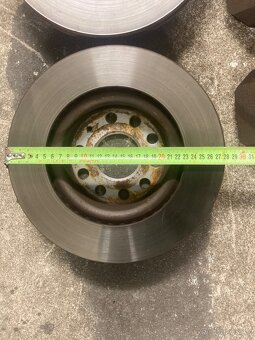 VW Caddy 1.6 TDI MY 2014 brzdové kotouče - 3