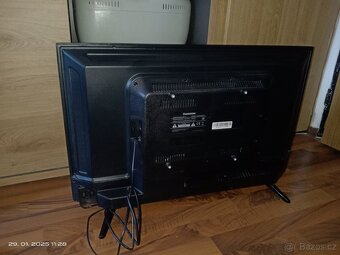 Televize +ovladač - 3