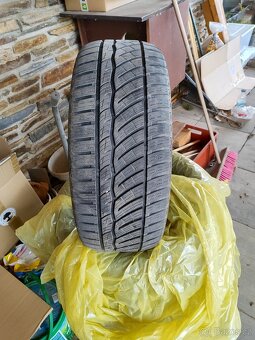Celoroční 225/50 r17 Tomket - 3