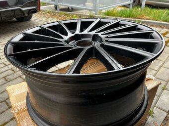 Originální alu kola Motec Tornado Mct9 5x120 R19 - 3