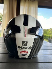 Prodám moto přilba Shark spartan Carbon, vel . S - 3