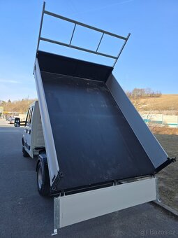 Iveco Daily 3-stranný sklápěč 3.0L M6 - 7 místne - 3