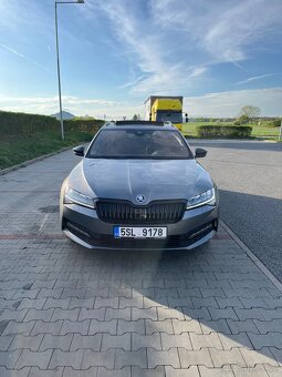 Superb Combi Sportline 4x4 147KW nezávislé topení - 3