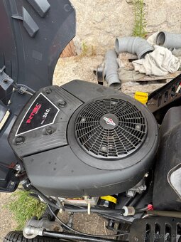 Prodám zahradní sekací traktor Castel Garden 240 Mountfield - 3