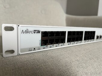 MikroTik Cloud Smart CSS326-24G-2S+RM - 3