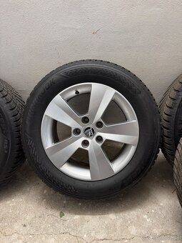 Zánovní originální ALU Škoda 5x112 R16+pneu - 3