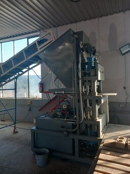 Výrobní linka na lícové cihly pro suché zdění - 3