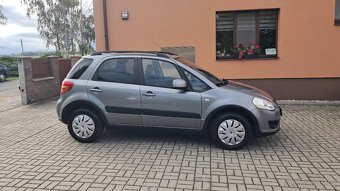 Suzuki SX4, 1.6i / 4x4 GLX 1.MAJITEL ČR - 3