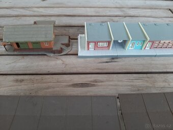 Vlačky  domečky  velikost N ,TT a H0 - 3