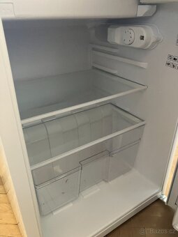Prodám malou lednici s mrazákem - 3