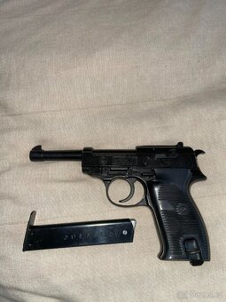 Expanzní pistole Walther P38 - 3