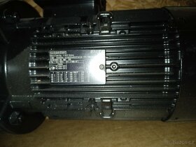 Elektromotory SIEMENS - 3