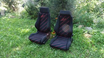 Přední sportovní sedačky Recaro - 3